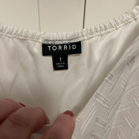 Torrid White Cold Shoulder Belted Dress - Picture 6 of 8